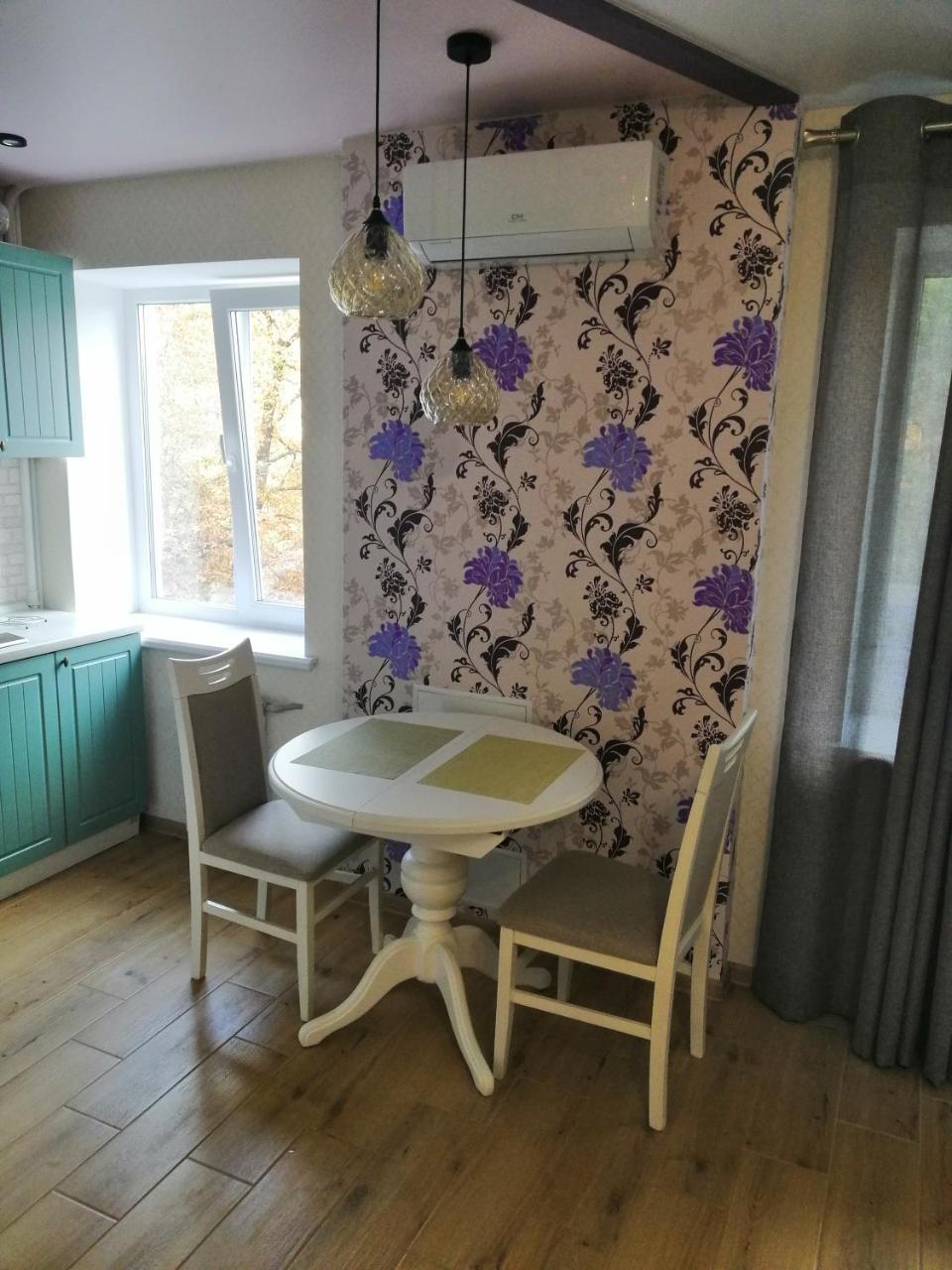 Apartment "Provence" تشيرنيهيفسكا المظهر الخارجي الصورة